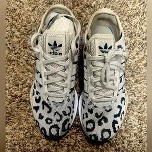 New Adidas Swift X Women’s size 8